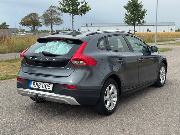 Volvo V40 Cross Country 4 of 10