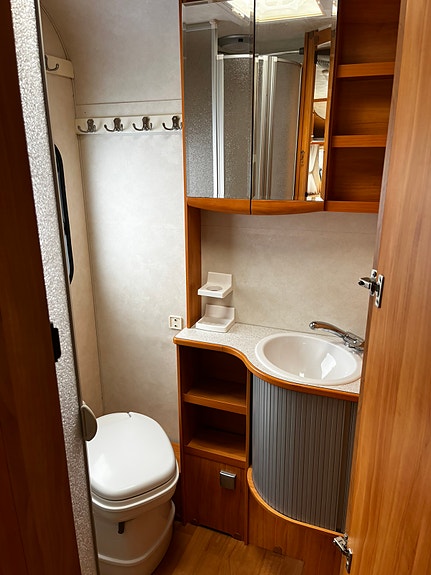 Adria Adora 552 PK 6 of 8