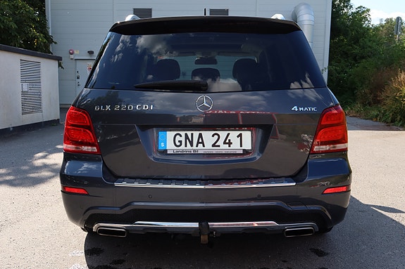 Mercedes-Benz GLK220 5 of 5