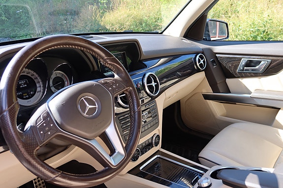 Mercedes-Benz GLK220 12 of 14