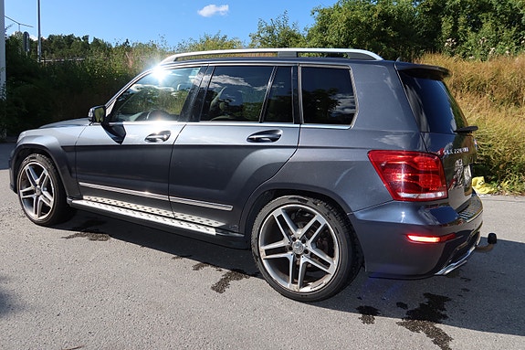 Mercedes-Benz GLK220 7 of 14
