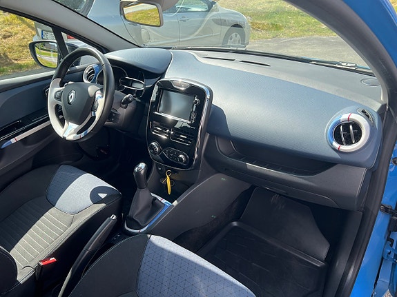 Renault Clio 6 of 8