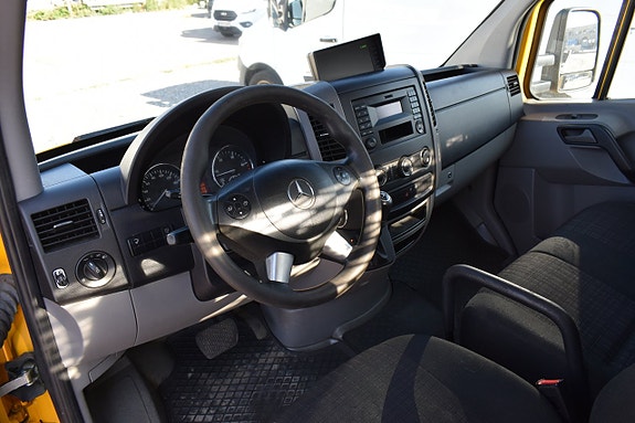 Mercedes-Benz Sprinter 319 5 of 11