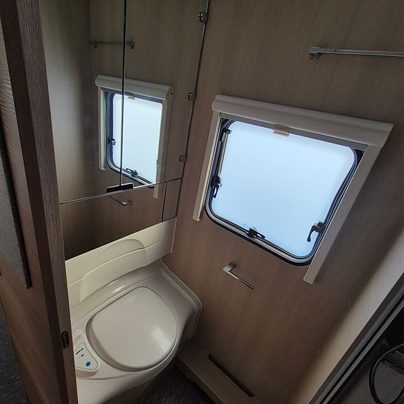 Adria 573 PT 10 of 14