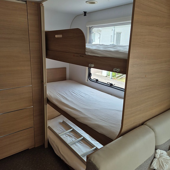 Adria 573 PT 6 of 14