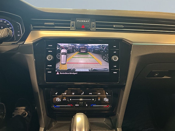 Volkswagen Passat Alltrack 11 of 18