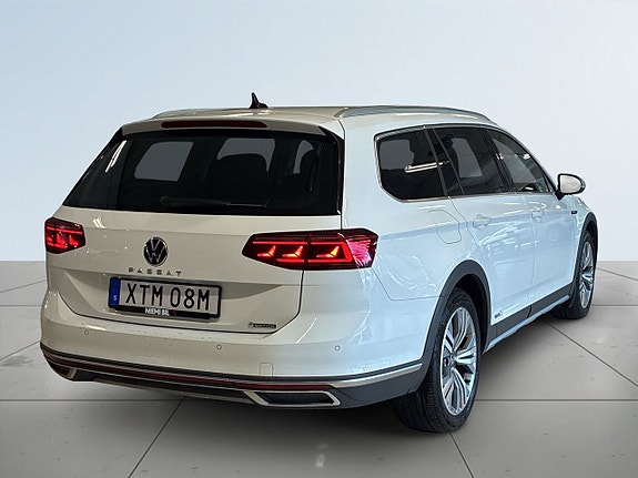 Volkswagen Passat Alltrack 6 of 18