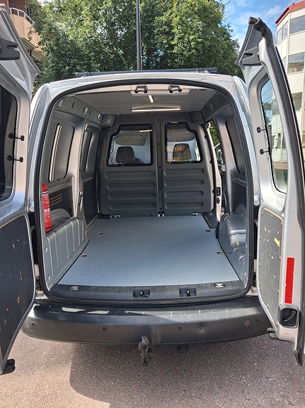 Volkswagen Caddy Maxi 4 of 5