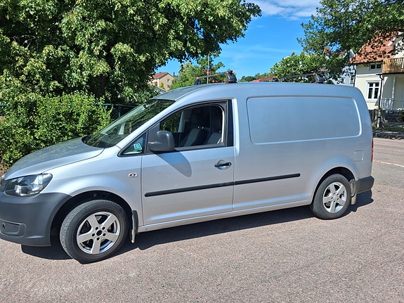 Volkswagen Caddy Maxi 2 of 5