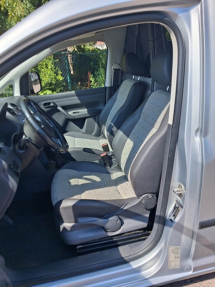 Volkswagen Caddy Maxi 7 of 9