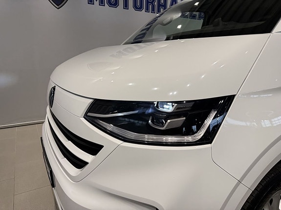 Volkswagen e-Transporter 3 of 16