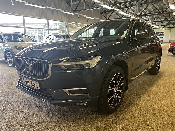 Volvo XC60 2 of 5