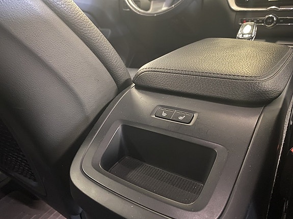 Volvo XC60 18 of 18