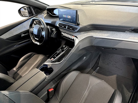 Peugeot 5008 15 of 19