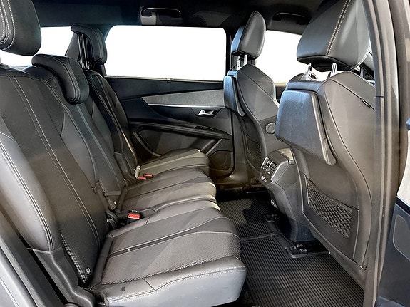 Peugeot 5008 16 of 19