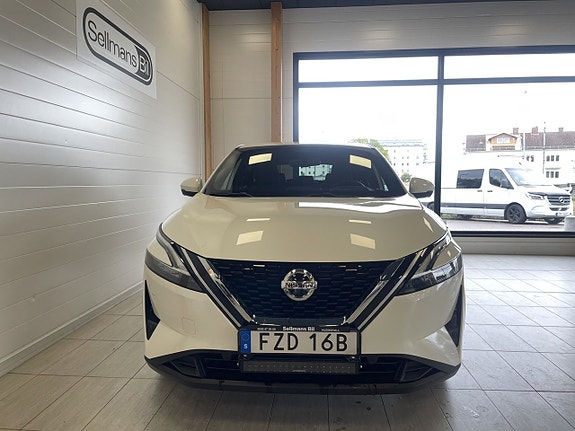 Nissan Qashqai 2 of 5