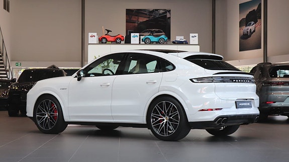 Porsche Cayenne Coupe 2 of 5