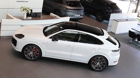 Porsche Cayenne Coupe 6 of 13