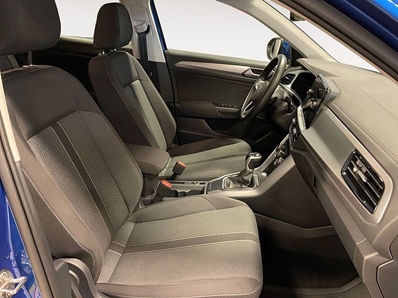 Volkswagen T-Roc 14 of 23