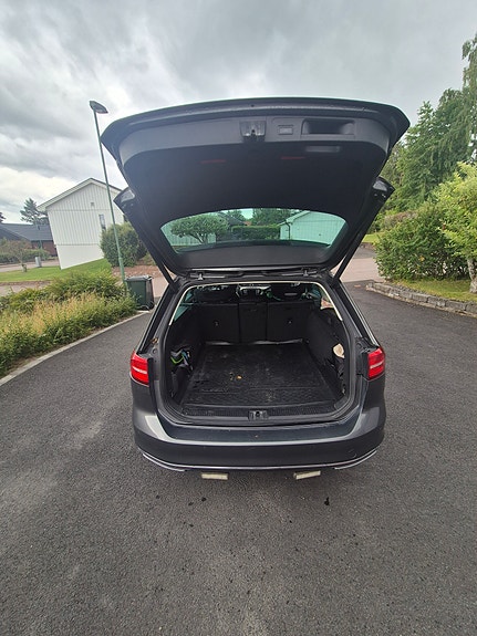 Volkswagen Passat 6 of 6
