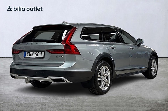 Volvo V90 Cross Country 6 of 30