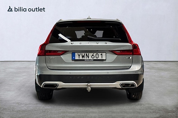 Volvo V90 Cross Country 7 of 30