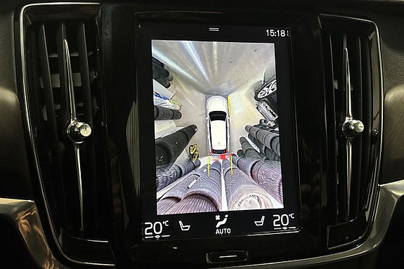 Volvo V90 Cross Country 19 of 30