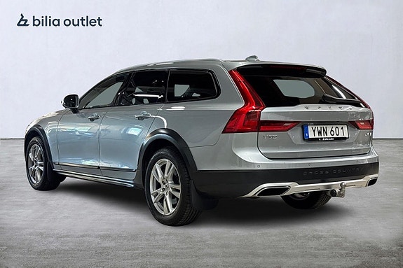 Volvo V90 Cross Country 8 of 30