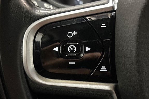 Volvo V90 Cross Country 26 of 30