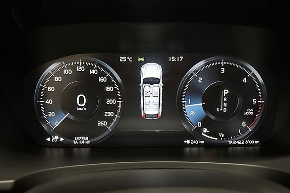Volvo V90 Cross Country 17 of 30