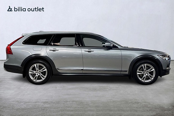 Volvo V90 Cross Country 5 of 5