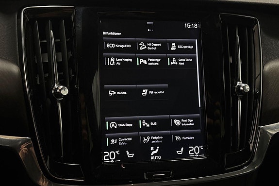 Volvo V90 Cross Country 24 of 30