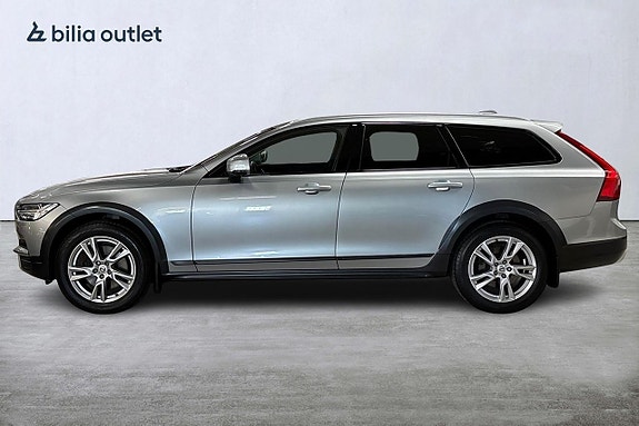 Volvo V90 Cross Country 9 of 30