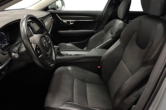 Volvo V90 Cross Country 13 of 30