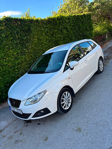 Seat Ibiza 2 of 5