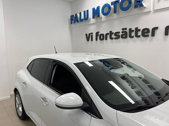 Renault Megane 3 of 5