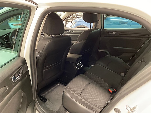 Renault Megane 6 of 9