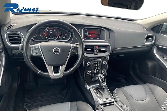 Volvo V40 10 of 20