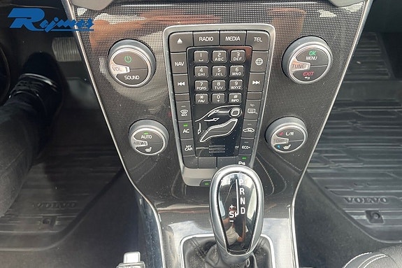 Volvo V40 16 of 20