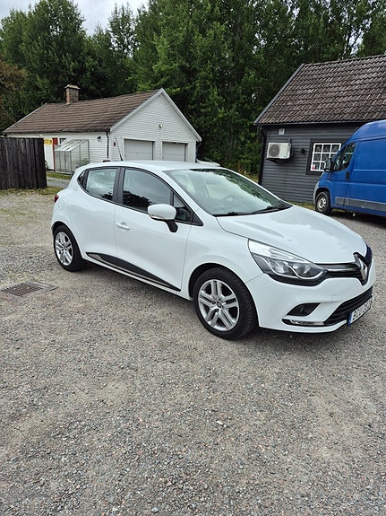 Renault Clio 3 of 5