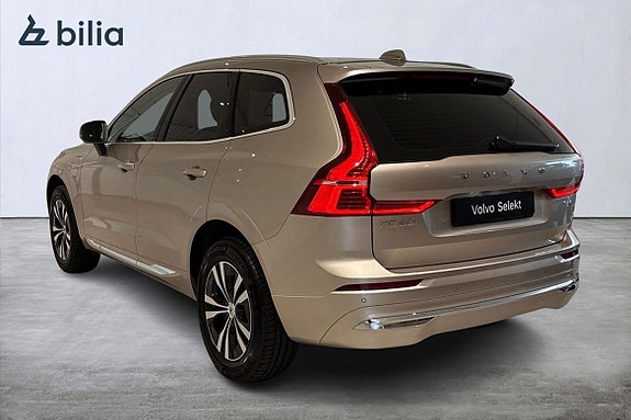 Volvo XC60 2 of 5