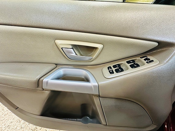 Volvo XC90 21 of 23