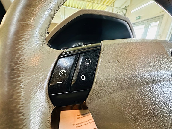 Volvo XC90 18 of 23