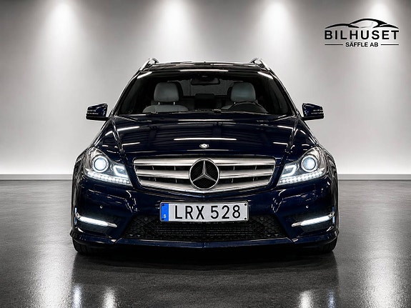 Mercedes-Benz C220 6 of 28