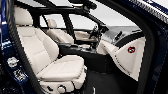 Mercedes-Benz C220 14 of 28