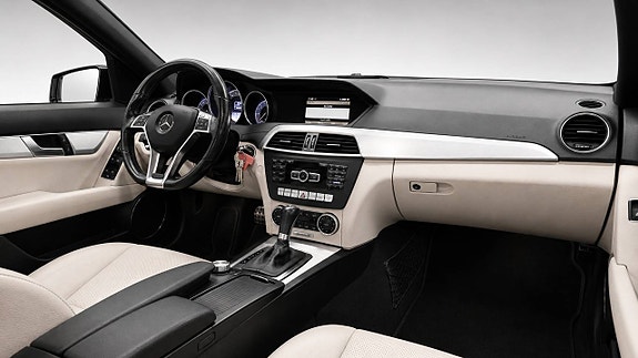 Mercedes-Benz C220 16 of 28