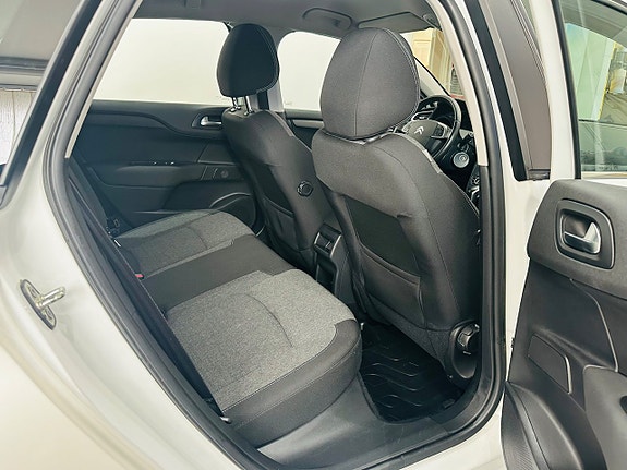 Citroen C4 13 of 16