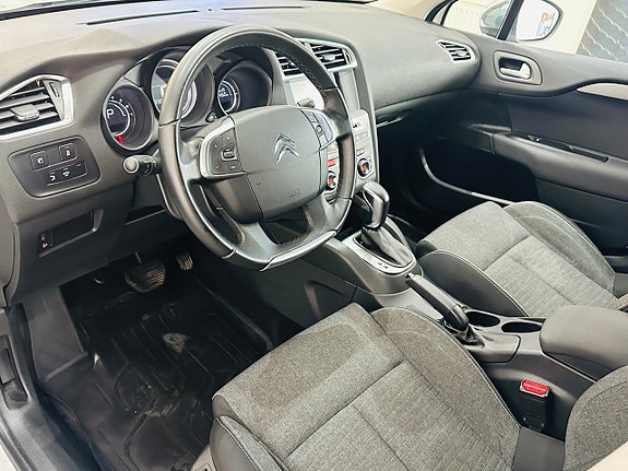 Citroen C4 9 of 16
