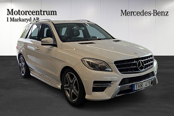 Mercedes-Benz ML350 2 of 8