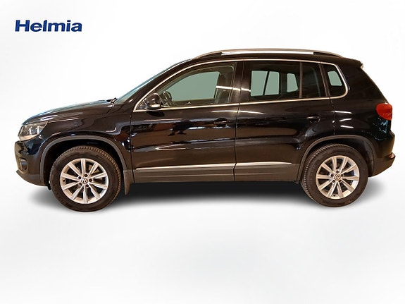 Volkswagen Tiguan 3 of 5
